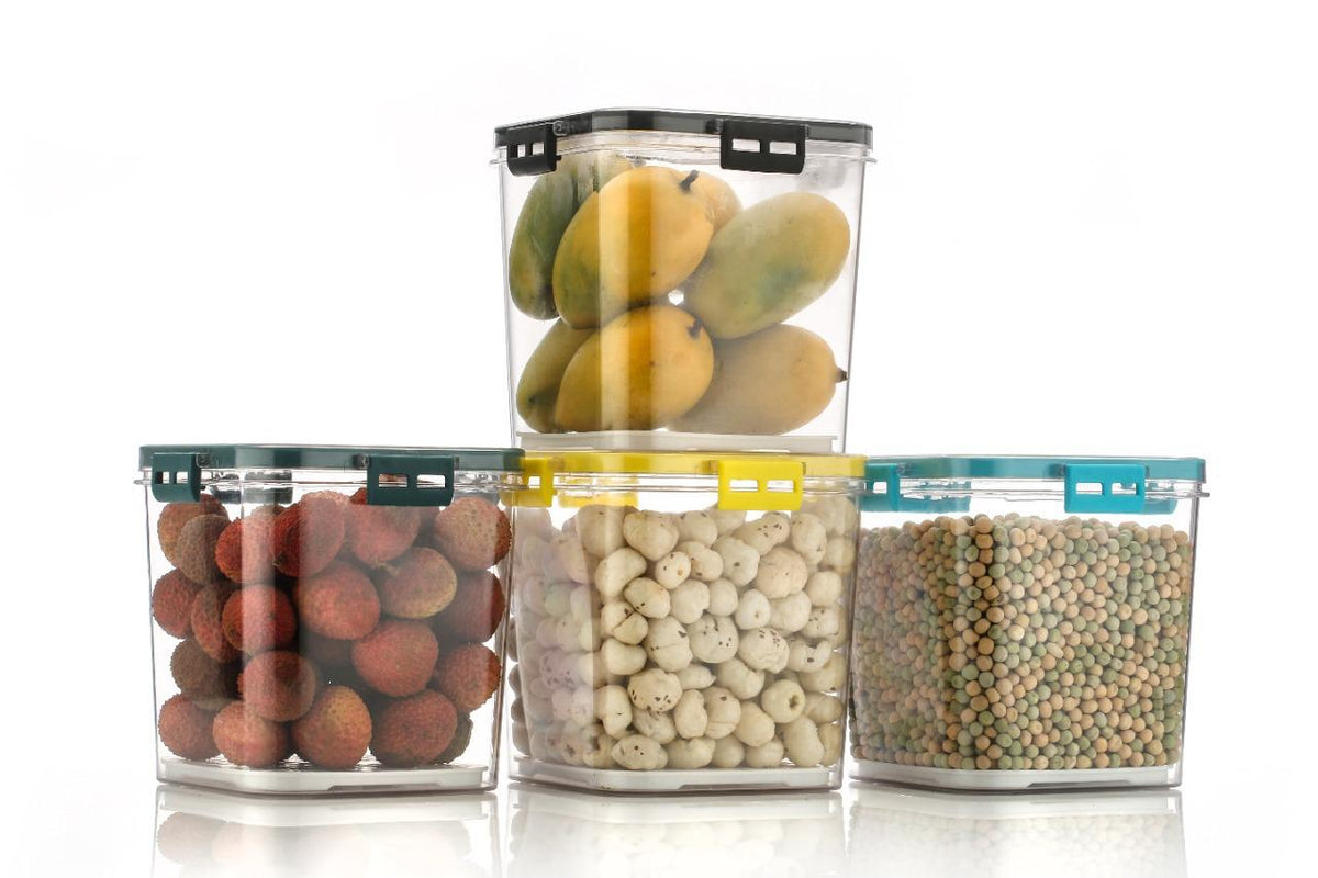 Airtight Plastic Storage Container Set, With 4 Containers (500ml) & Serving Tray, BPA Free (Black)